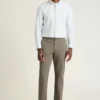 Adoptez un style décontracté avec le pantalon chino stretch pour homme 2.0 de Bonobos