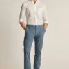 Adoptez un style décontracté avec le pantalon chino stretch pour homme 2.0 de Bonobos
