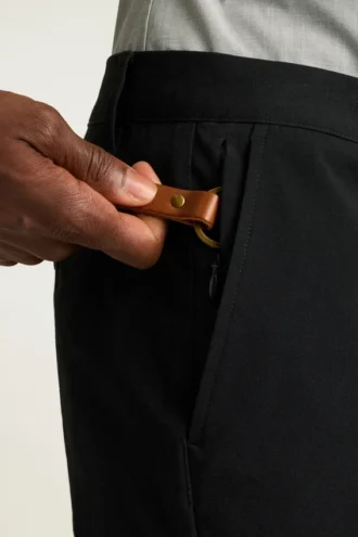 Adoptez un style décontracté avec le pantalon chino stretch pour homme 2.0 de Bonobos