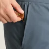 Adoptez un style décontracté avec le pantalon chino stretch pour homme 2.0 de Bonobos