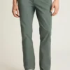 Adoptez un style décontracté avec le pantalon chino stretch pour homme 2.0 de Bonobos