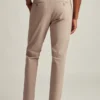 Adoptez un style décontracté avec le pantalon chino stretch pour homme 2.0 de Bonobos