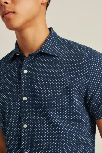 Affirmez votre style avec le Riviera Short Sleeve Shirt de Bonobos