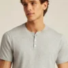 Chemise Henley à manches courtes en coton et chanvre, trois boutons