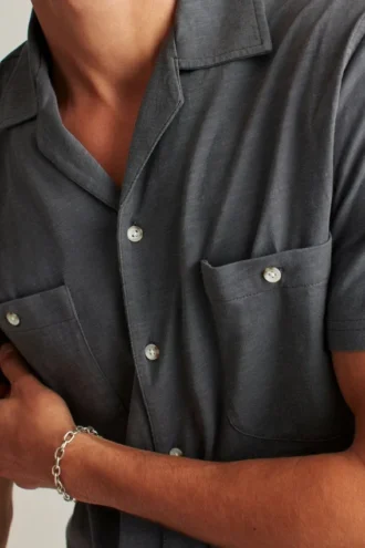 Chemise teinte en pièce