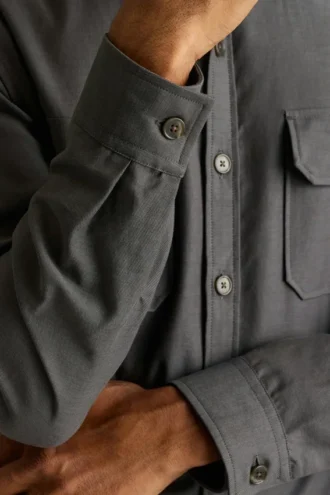 Chemise utilitaire teinte en pièce