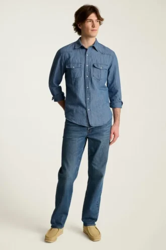 Découvrez la chemise western en denim