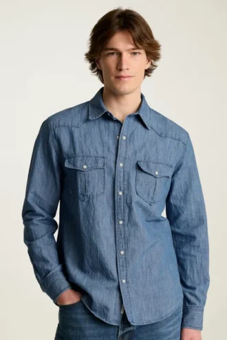 Découvrez la chemise western en denim