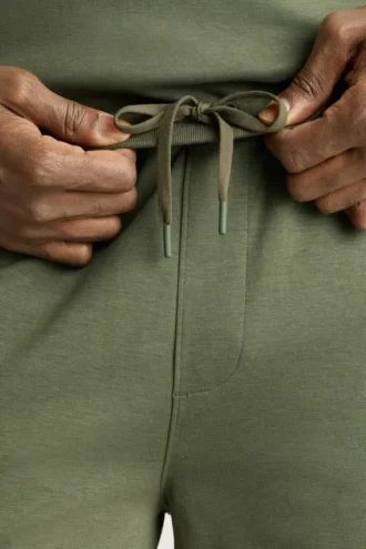 Découvrez le pantalon de survêtement Soho pour homme