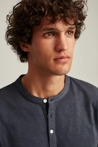 Henley teint en pièce