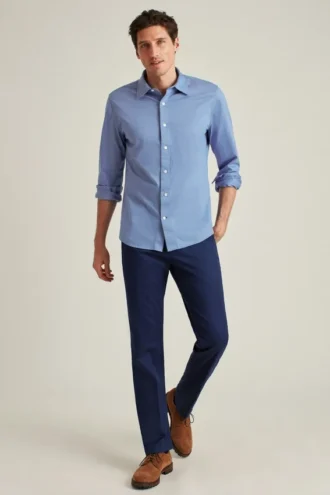 La chemise en tricot, du bureau au dîner