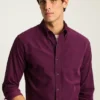 La chemise en velours côtelé extensible