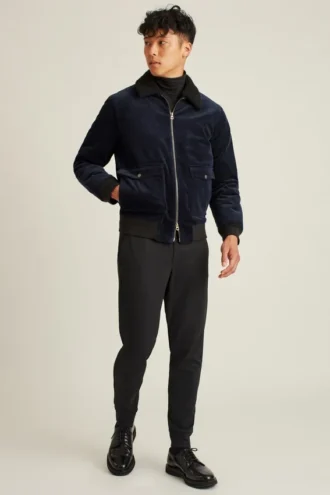 Le blouson aviateur à col Sherpa