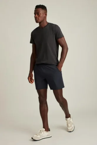 Le short de sport doublé