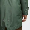Parka imperméable à coupe en queue de poisson pour homme