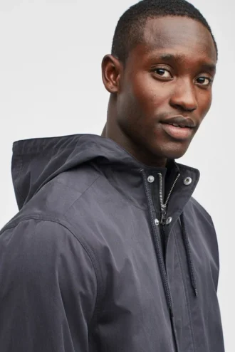 Parka légère à coupe en queue de poisson