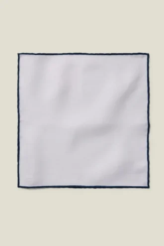 Rehaussez votre look avec la pochette en soie haut de gamme de Bonobos