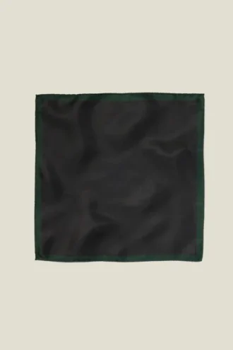 Rehaussez votre look avec la pochette en soie haut de gamme de Bonobos