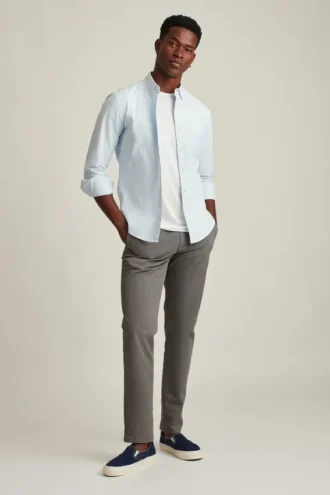 Stretch Washed Chino : coupe ajustée et Slim Fit