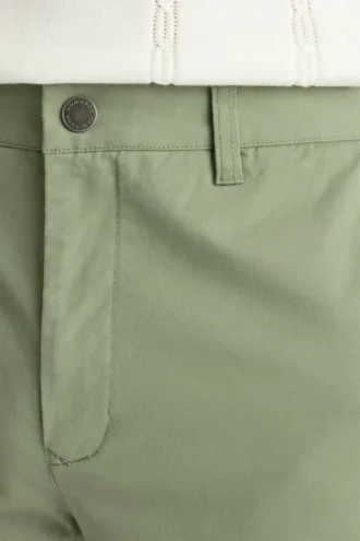 Stretch Washed Chino : coupe ajustée et Slim Fit