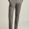 Stretch Washed Chino : coupe ajustée et Slim Fit