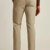 Stretch Washed Chino : coupe ajustée et Slim Fit