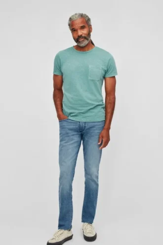 T-shirt teint en pièce