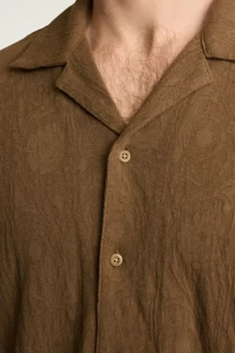 Vêtements de villégiature et chemises pour hommes | Styles jacquard et décontractés